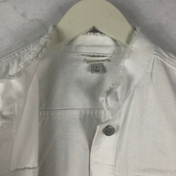 Frayed Cropped White Jacket - Picture 2 of 3